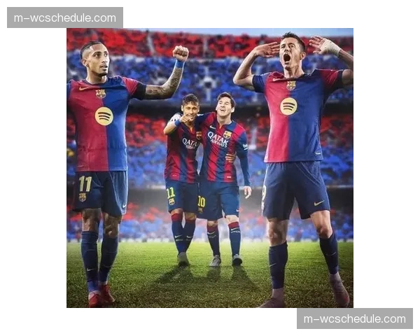 莱万多夫斯基点射破门，巴萨1-0小胜十人利物浦